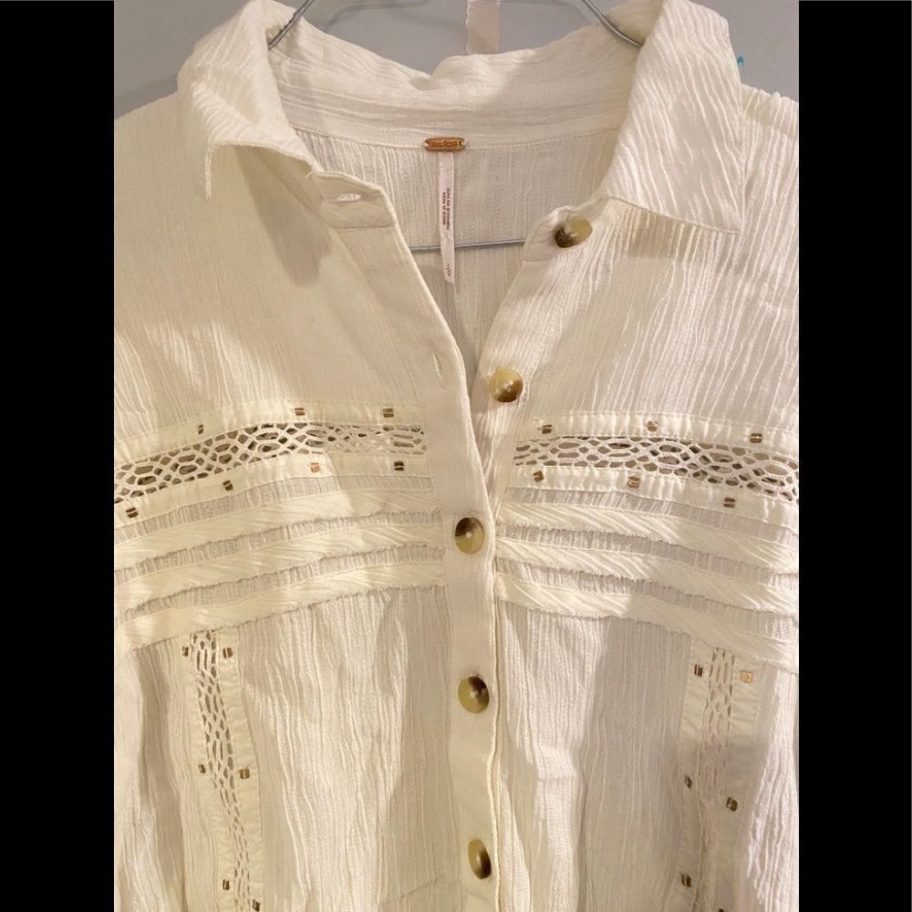 Free People Summer Stars Sequin Lace Crinkle Button Down Top Ivory L NWOT - Picture 3 of 8